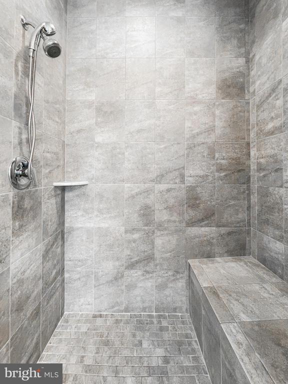 Building Photo - 15501 Newtonmore Ln