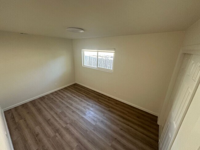 Building Photo - Beautiful 2 Bd./1 Ba. Remodeled rear home in NE Santa Maria