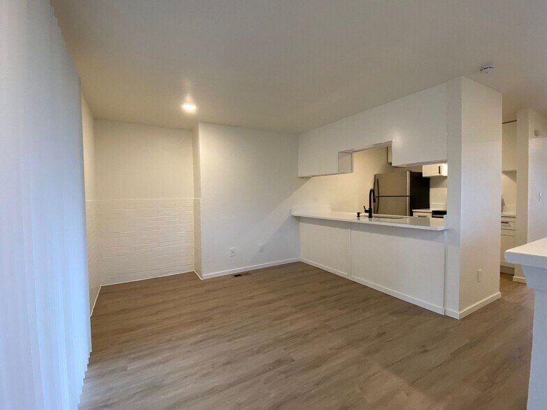 Building Photo - 12214 105th Avenue Ct E