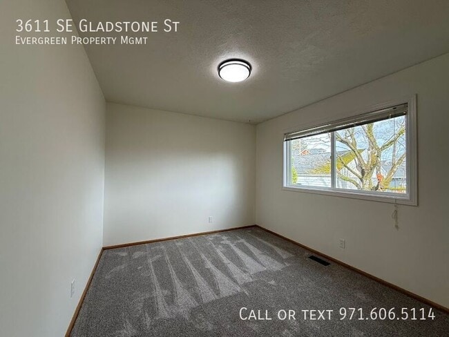 Building Photo - 3611 SE Gladstone St