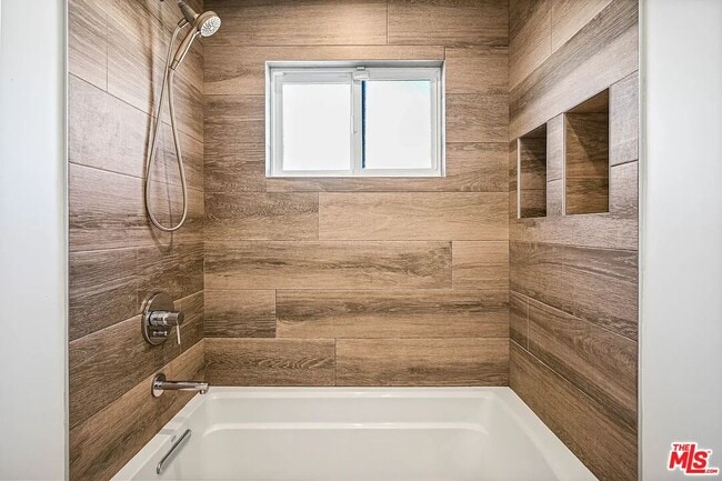 Building Photo - 2751 Midvale Ave