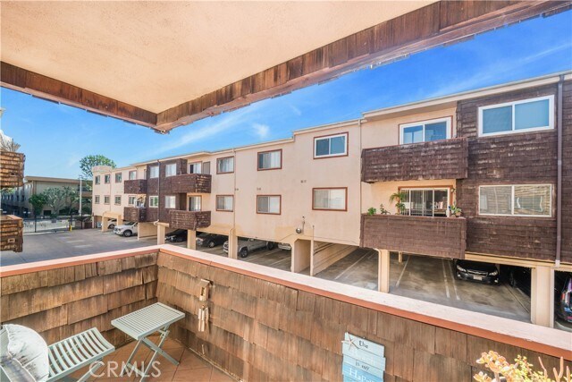 Building Photo - 5403 Newcastle Ave
