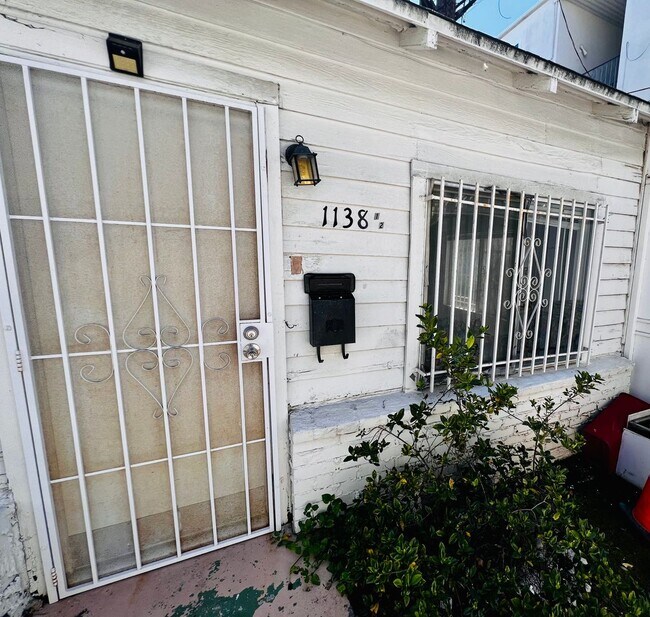 Building Photo - Charming Bluff Park Studio Bungalow – Just One Block from the Beach!