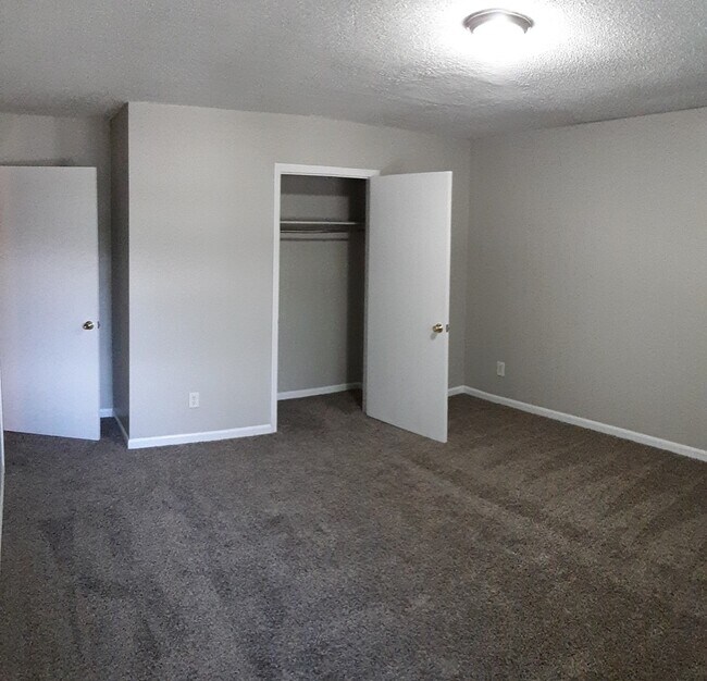 Building Photo - 3 Bed 2.5 Bath in Marietta!