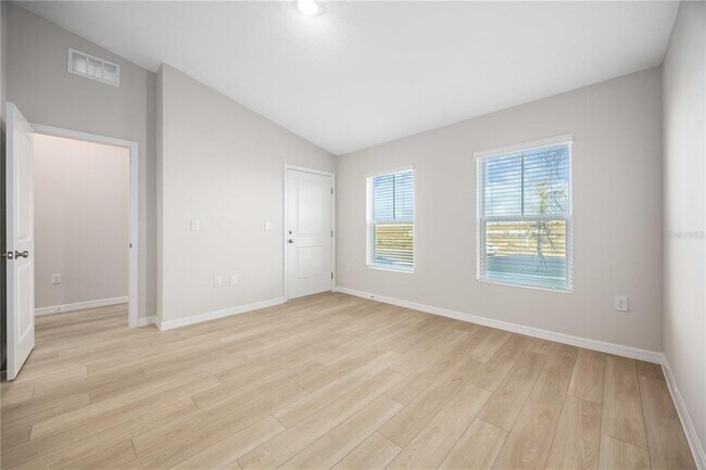 Building Photo - 1724 Vanilla St