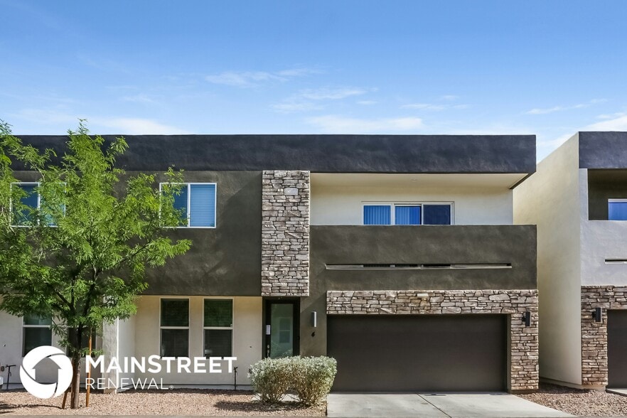 Primary Photo - 2000 N 36th St