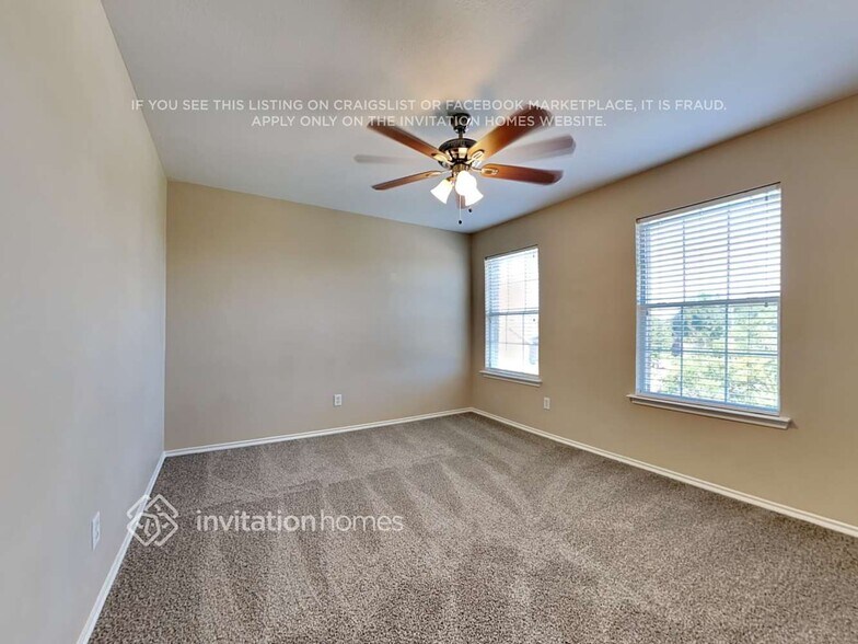 Building Photo - 1233 Juniper Ln