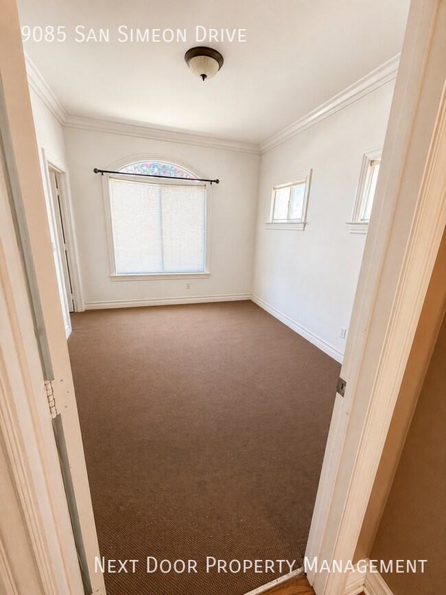 Building Photo - 9085 San Simeon Dr