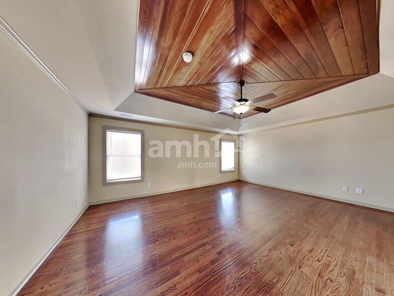 Building Photo - 2315 Well Springs Dr