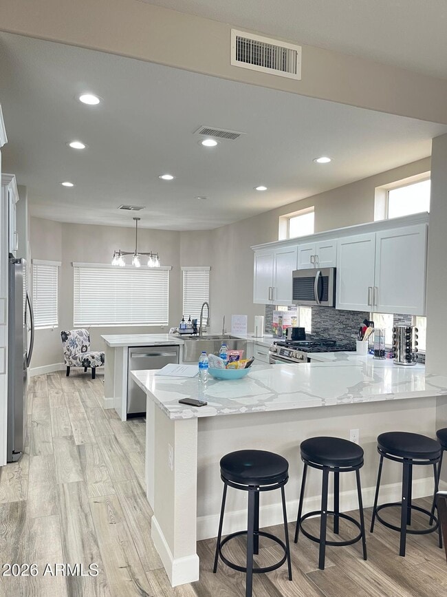 Building Photo - 14608 W Horizon Dr