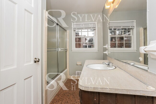 Building Photo - Lease today! No extra charge for contentme...
