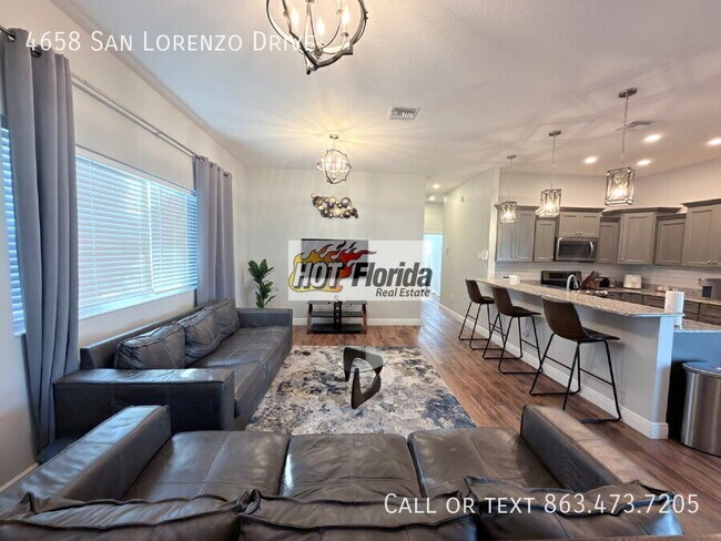 Building Photo - 4658 San Lorenzo Dr