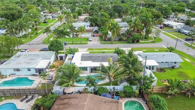 Building Photo - 232 SW 13th St