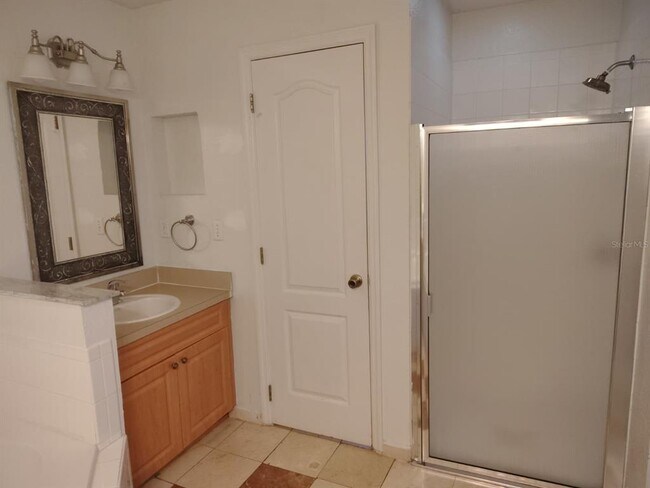 Building Photo - 141 Inconnu Ct