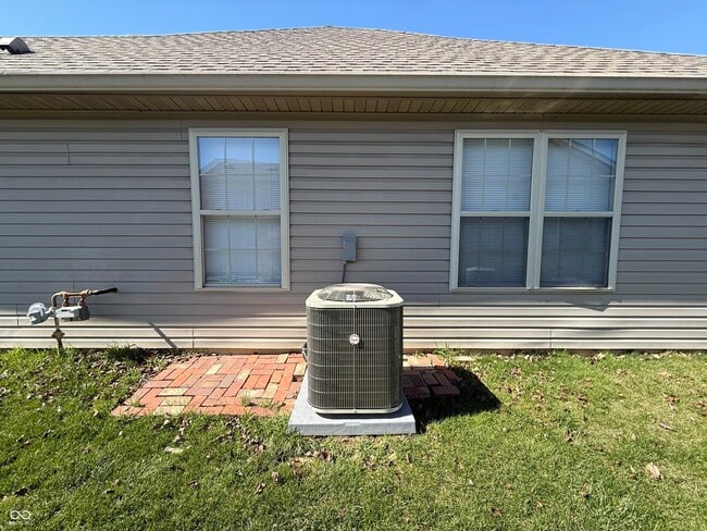 Building Photo - 1050 Wild Ivy Trail