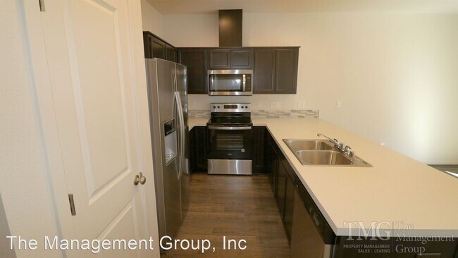 Building Photo - 3 br, 2.5 bath House - 2255 NE 118th Place