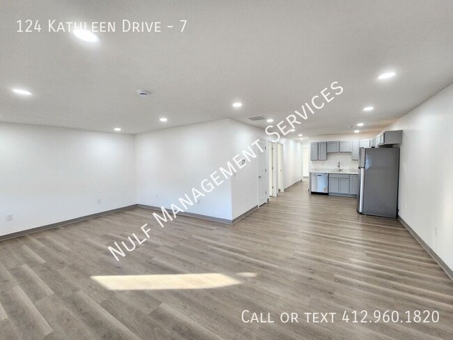 Building Photo - 124 Kathleen Dr