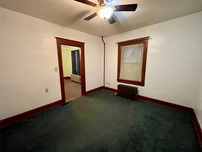 Building Photo - 112 N Roosevelt Ave