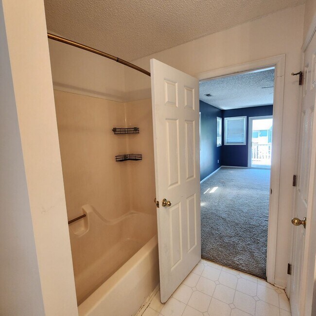 Building Photo - 118 Wyndward Ct