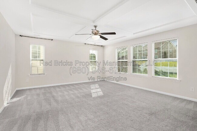 Building Photo - 127 Blossom Ridge Dr