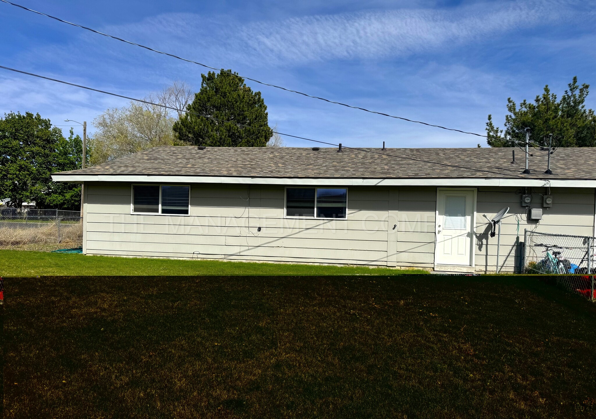 Building Photo - 1949 Alta Dr