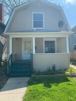 Building Photo - 904 N Pine St