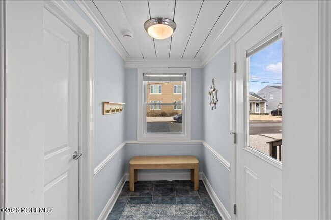 Building Photo - 106 Makin Ave