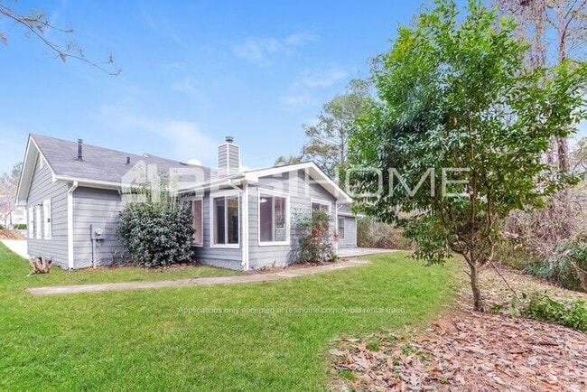 Building Photo - 623 Crestmont Ct