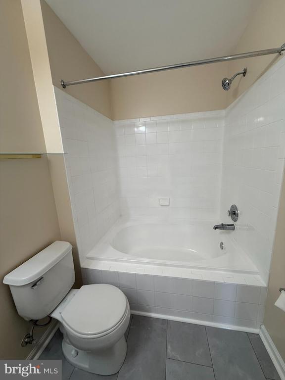 Building Photo - 2605 Gramercy Way