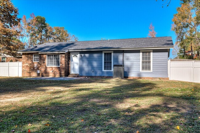 Building Photo - 238 Cavalier Dr