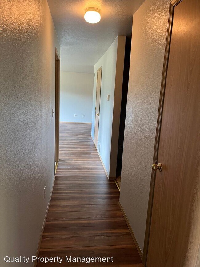 Building Photo - 3 br, 2 bath House - 7909 E Antelope Road