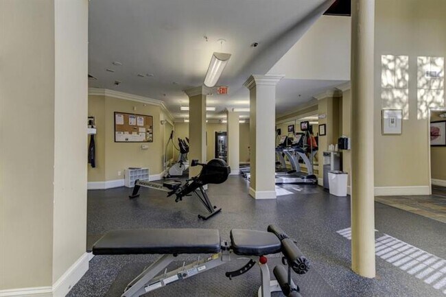 Building Photo - 1850 Cotillion Dr