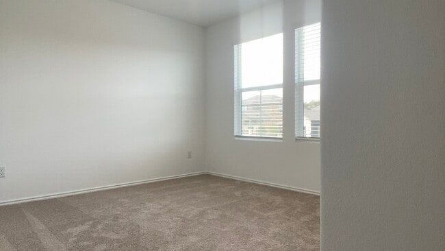 Building Photo - 4128 Home Place Rd