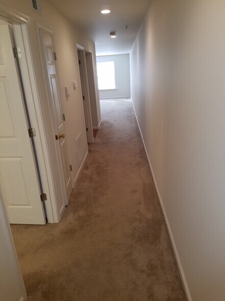 Building Photo - 116 E Patrick St