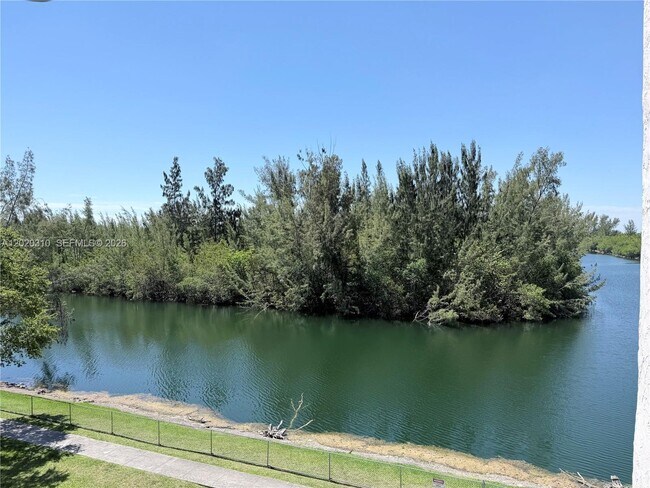 Building Photo - 8240 SW 210th St
