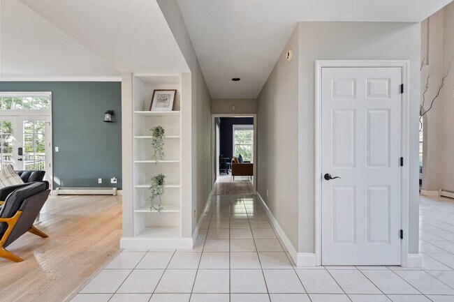 Building Photo - 321 Museum Village Rd