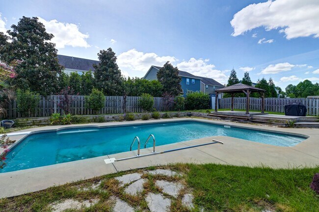 Building Photo - 217 Golden Fluke Dr