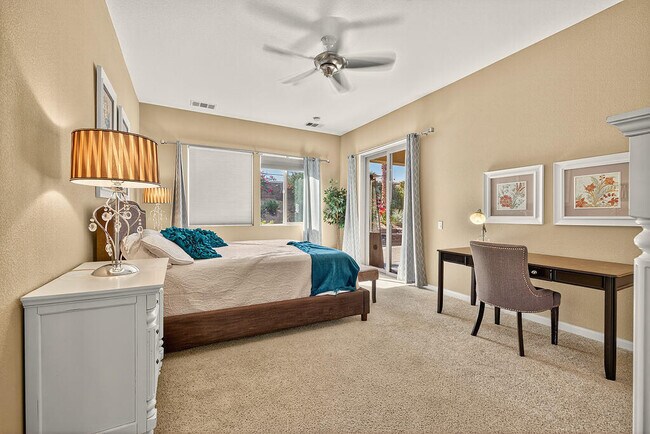 Building Photo - 35831 Raphael Dr