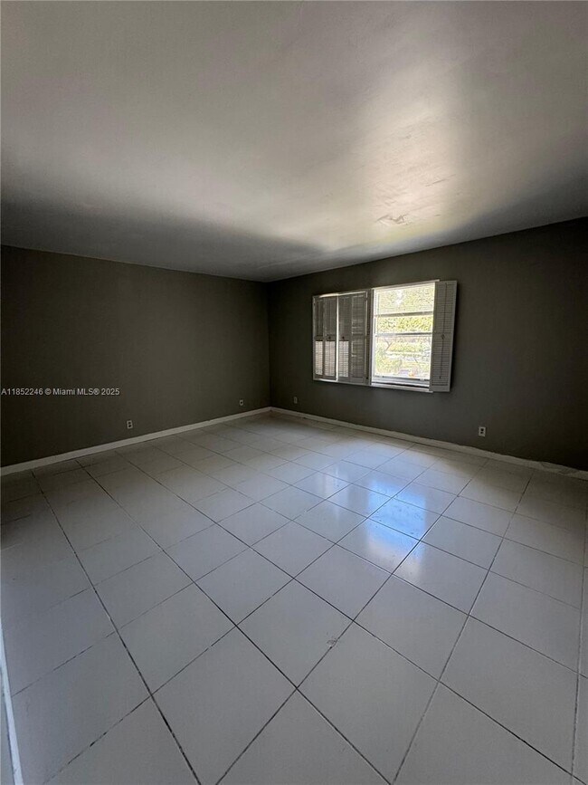 Building Photo - 3360 Spanish Moss Terrace