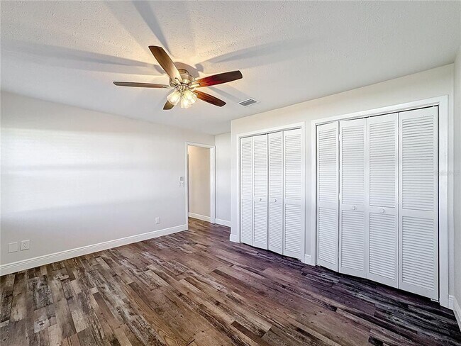 Building Photo - 1715 S Pebble Beach Blvd