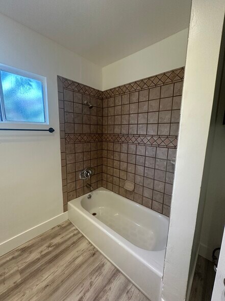Building Photo - 8037 Campion Dr