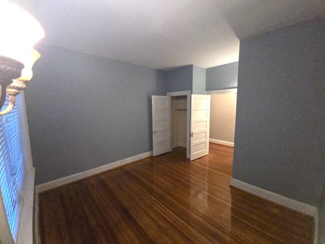 Building Photo - 800 Graydon Ave