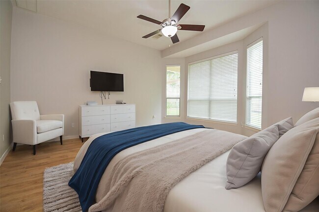 Building Photo - 4007 Gazebo Ln