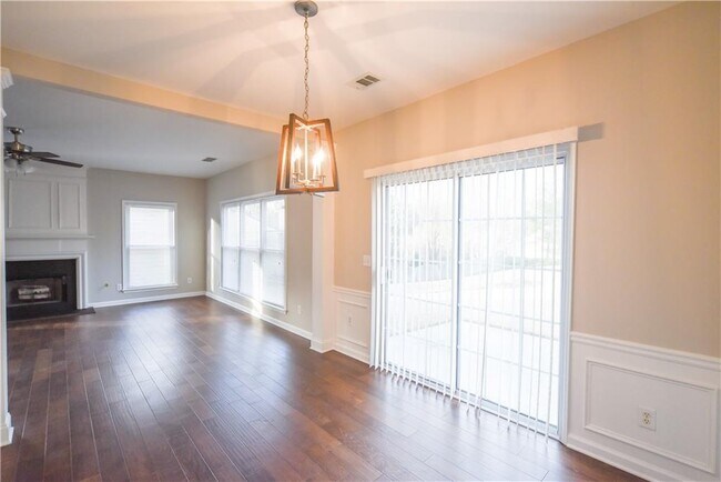 Building Photo - 4113 Glenaire Way NW