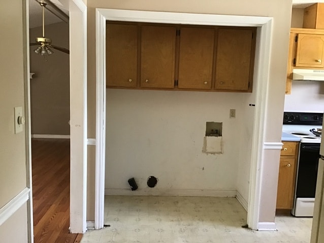 Building Photo - 907 Canyon Ct