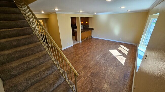 Building Photo - 279 N Holliston Ave