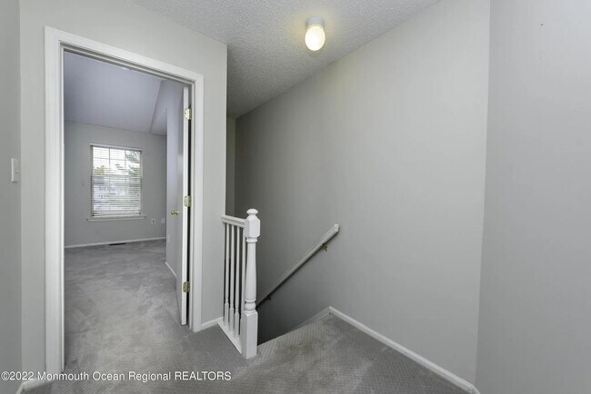 Building Photo - 64 Cohasset Ct