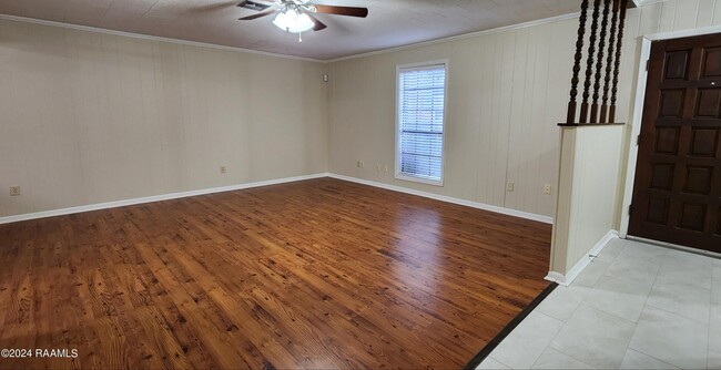 Building Photo - 403 Bell Downs Dr