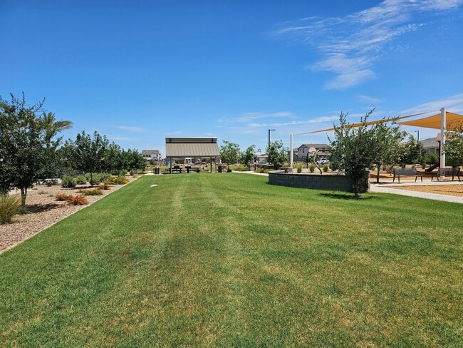 Building Photo - Wonderful new build with family fun amenities