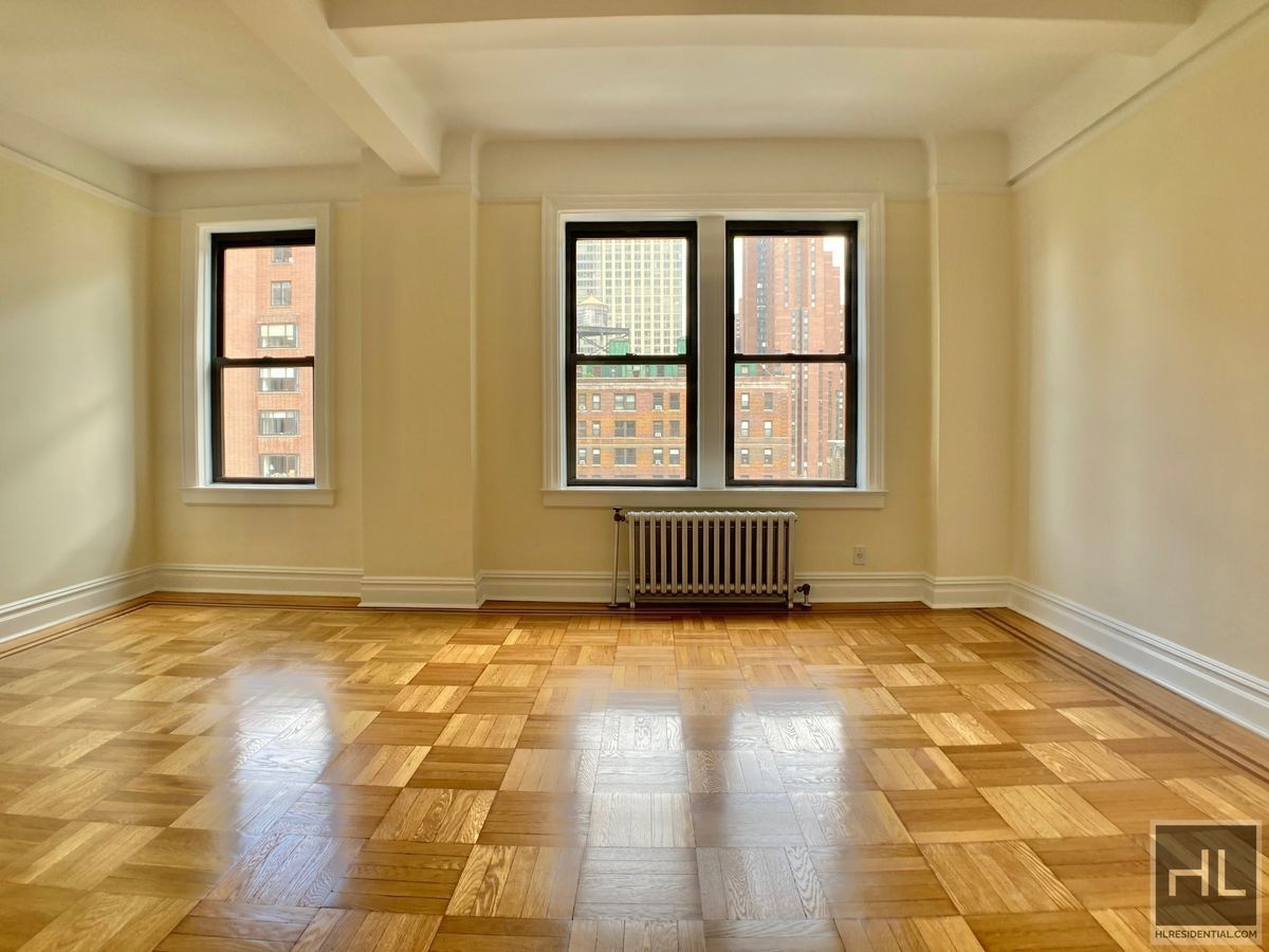 Building Photo - EAST 92 STREET